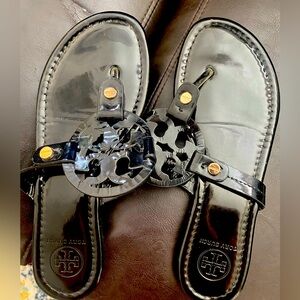 Tory Burch thing sandal size 8
